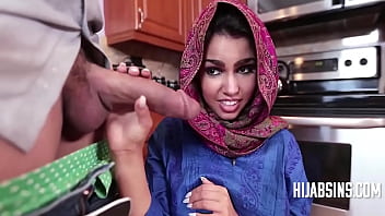 Respecting Her Traditions And Fucking Her In Hijab free video